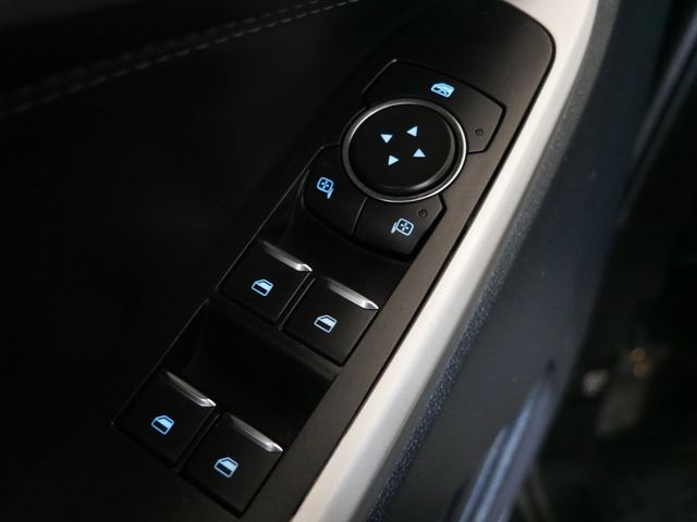 Thumbnail: 2020 Ford Explorer - 15