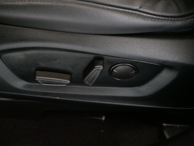 Thumbnail: 2020 Ford Explorer - 16