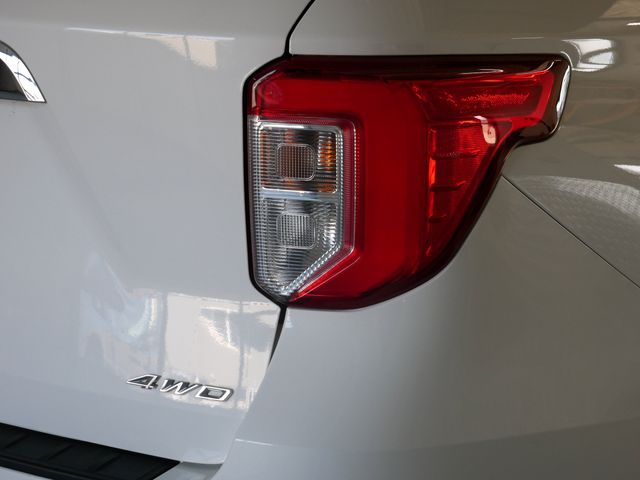Thumbnail: 2022 Ford Explorer - 16
