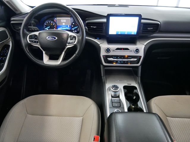 Thumbnail: 2022 Ford Explorer - 8