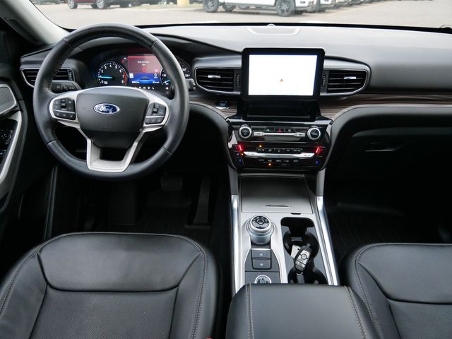 Thumbnail: 2022 Ford Explorer - 8