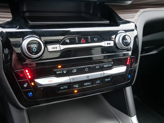 Thumbnail: 2022 Ford Explorer - 17