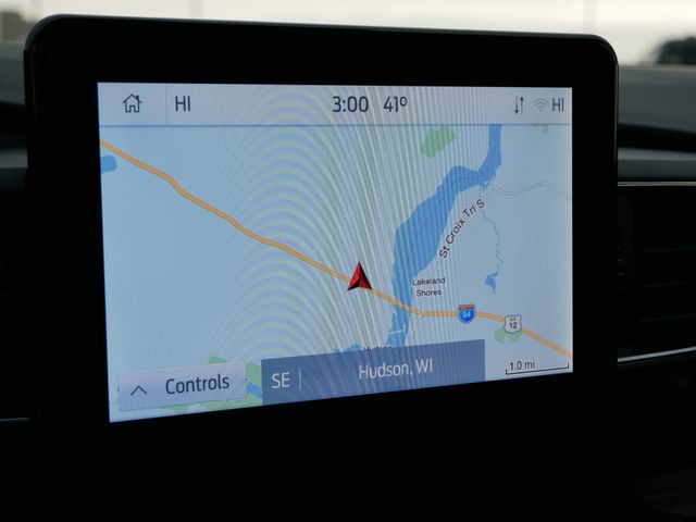 Thumbnail: 2022 Ford Explorer - 10