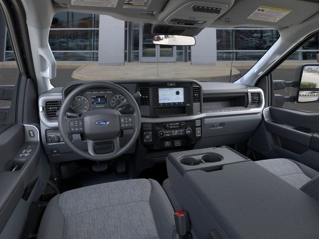 Thumbnail: 2025 Ford F-350 - 2