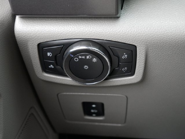 Thumbnail: 2016 Ford F-150 - 23