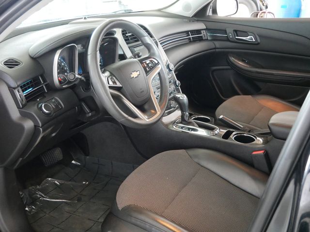 Thumbnail: 2015 Chevrolet Malibu - 2