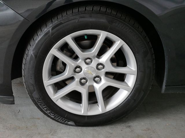 Thumbnail: 2015 Chevrolet Malibu - 5