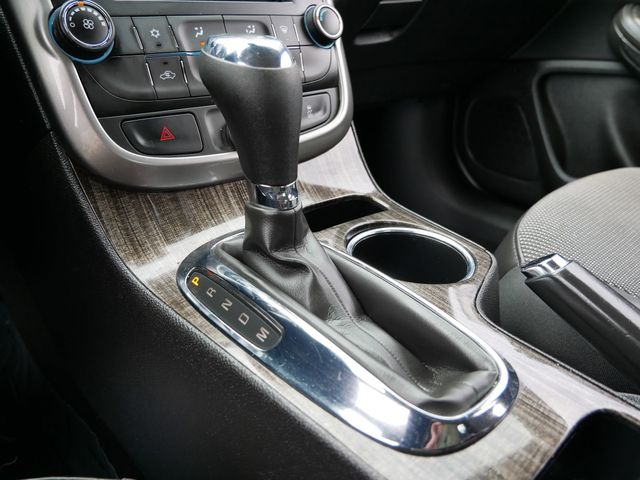 Thumbnail: 2015 Chevrolet Malibu - 10