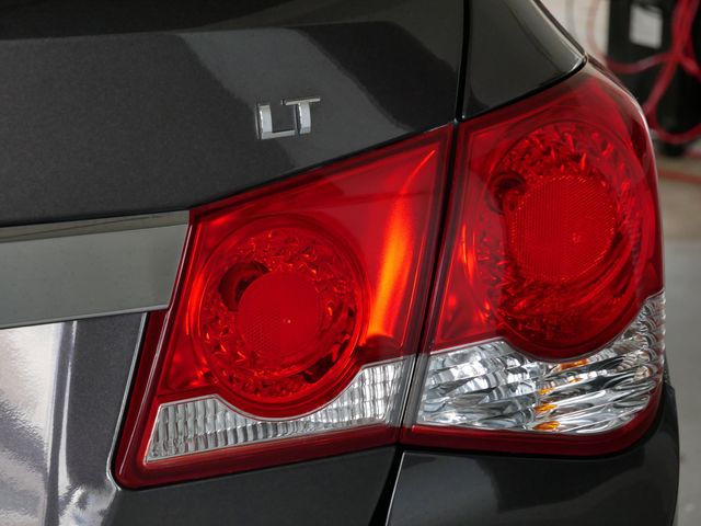 Thumbnail: 2016 Chevrolet Cruze - 16
