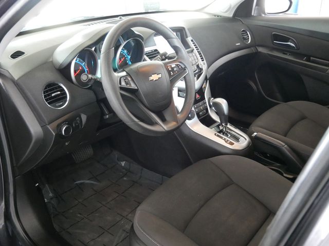 Thumbnail: 2016 Chevrolet Cruze - 2