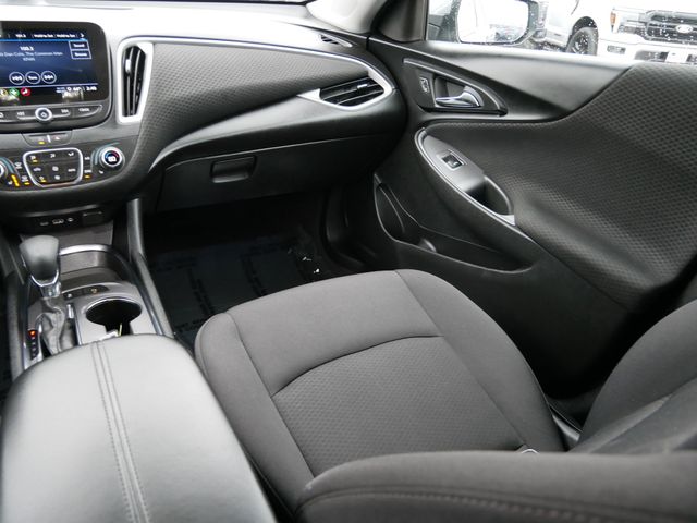 Thumbnail: 2024 Chevrolet Malibu - 16