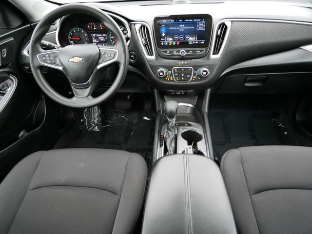 Thumbnail: 2024 Chevrolet Malibu - 8