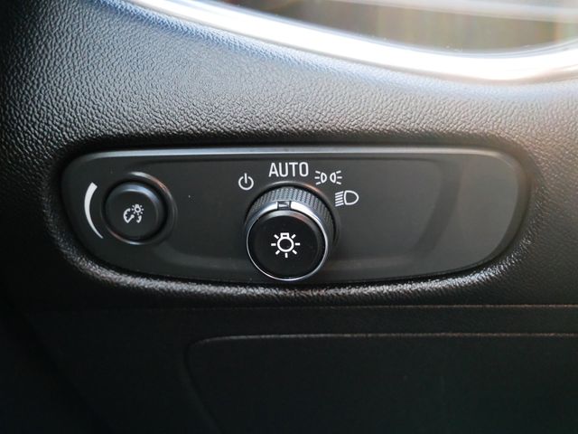 Thumbnail: 2024 Chevrolet Malibu - 17