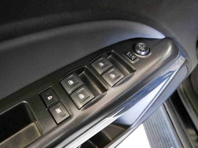 Thumbnail: 2019 Chevrolet Colorado - 17