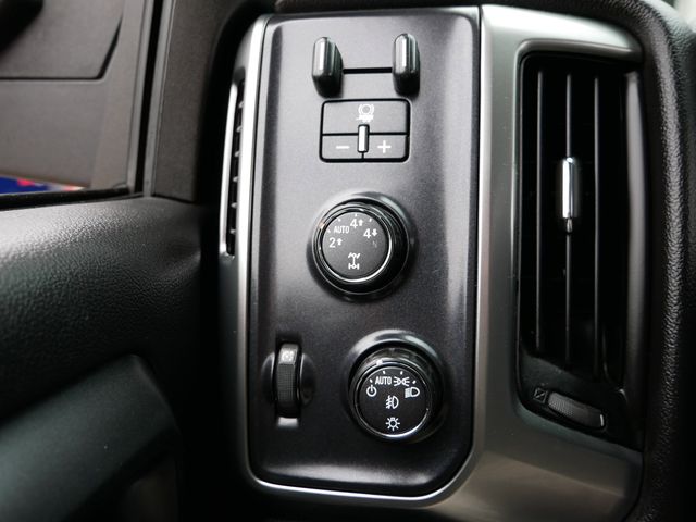 Thumbnail: 2016 Chevrolet Silverado 1500 - 24