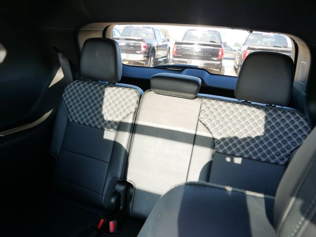 Thumbnail: 2024 GMC Acadia - 15