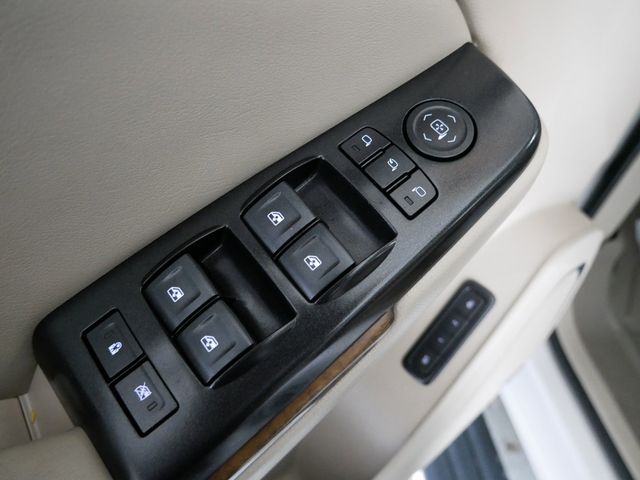 Thumbnail: 2019 GMC Yukon - 16