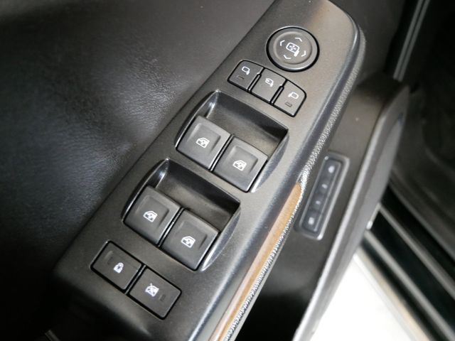 Thumbnail: 2019 GMC Yukon - 18
