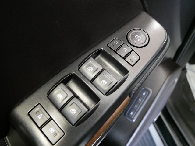 Thumbnail: 2019 GMC Yukon - 17