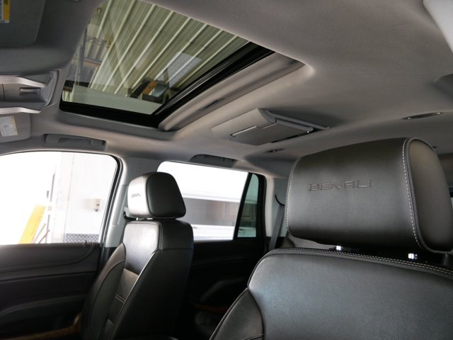 Thumbnail: 2019 GMC Yukon - 19