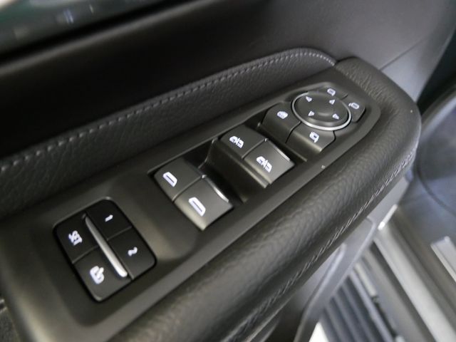 Thumbnail: 2022 GMC Yukon - 18