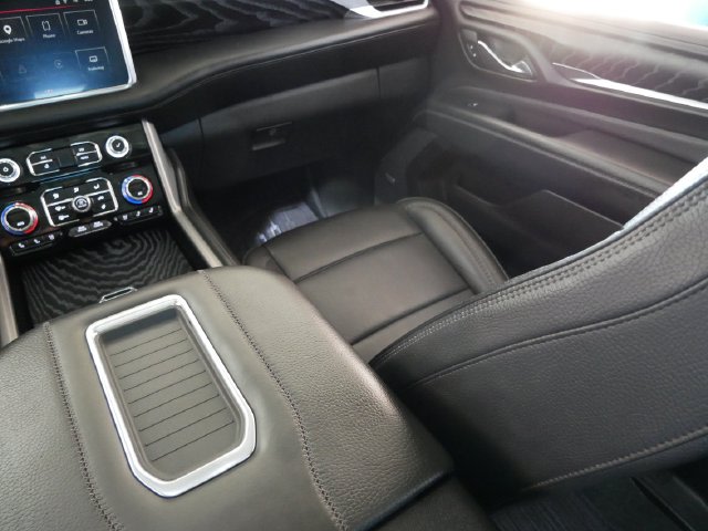 Thumbnail: 2023 GMC Yukon XL - 10