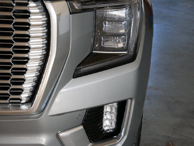 Thumbnail: 2023 GMC Yukon XL - 12