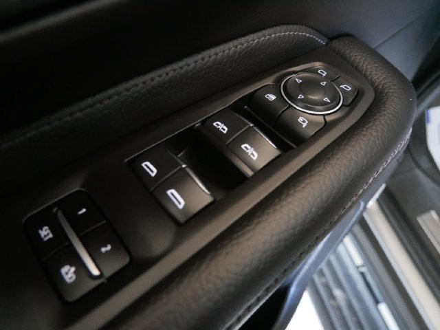 Thumbnail: 2023 GMC Yukon XL - 16