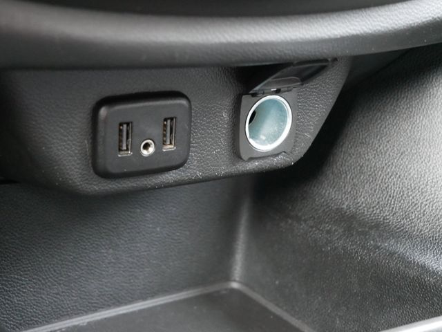 Thumbnail: 2021 Chevrolet Traverse - 16