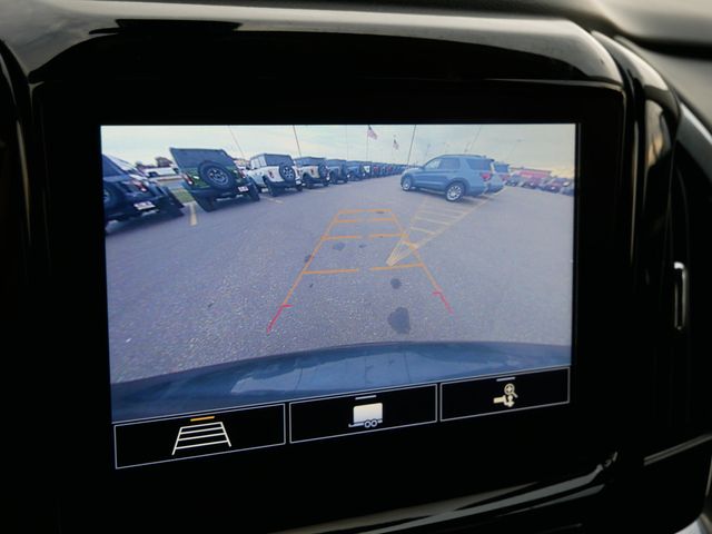 Thumbnail: 2021 Chevrolet Traverse - 27