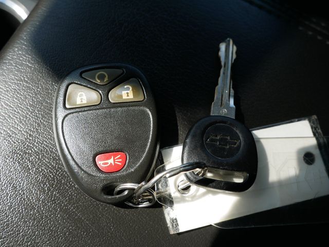 Thumbnail: 2012 Chevrolet Traverse - 12