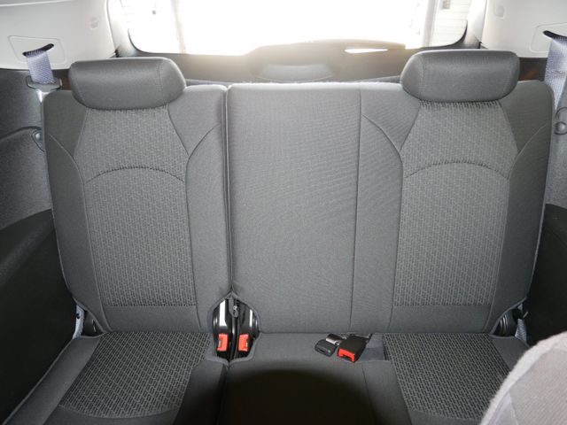 Thumbnail: 2012 Chevrolet Traverse - 15