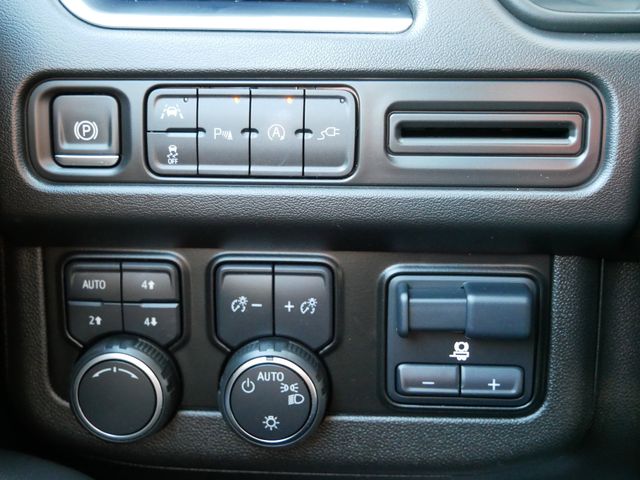 Thumbnail: 2021 Chevrolet Tahoe - 18