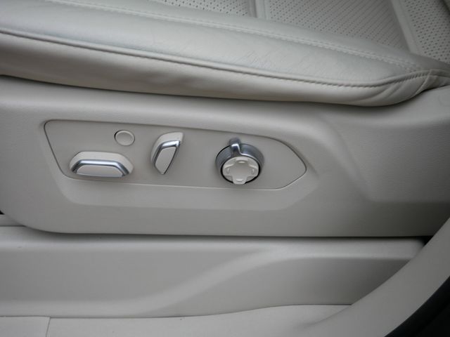 Thumbnail: 2022 Cadillac Escalade - 25