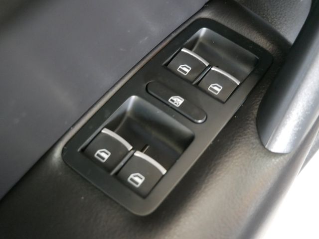 Thumbnail: 2015 Volkswagen Passat - 15