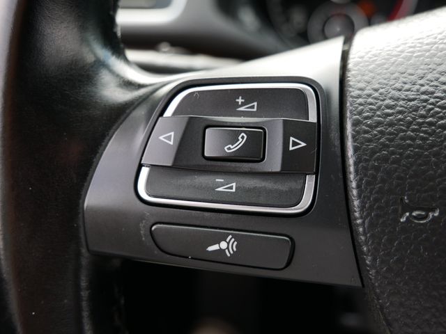 Thumbnail: 2015 Volkswagen Passat - 23