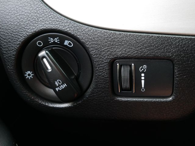 Thumbnail: 2015 Dodge Grand Caravan - 20