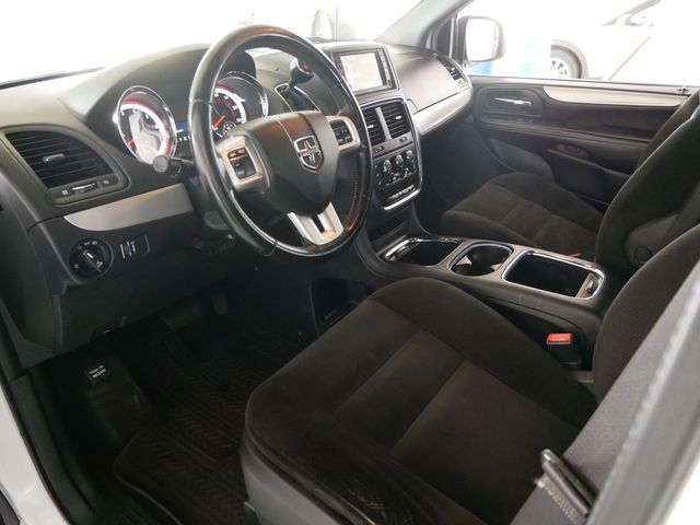 Thumbnail: 2015 Dodge Grand Caravan - 2