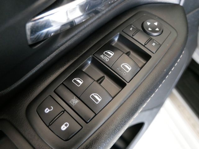 Thumbnail: 2015 Dodge Grand Caravan - 14
