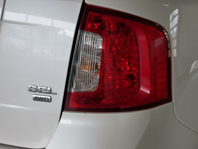 Thumbnail: 2012 Ford Edge - 18