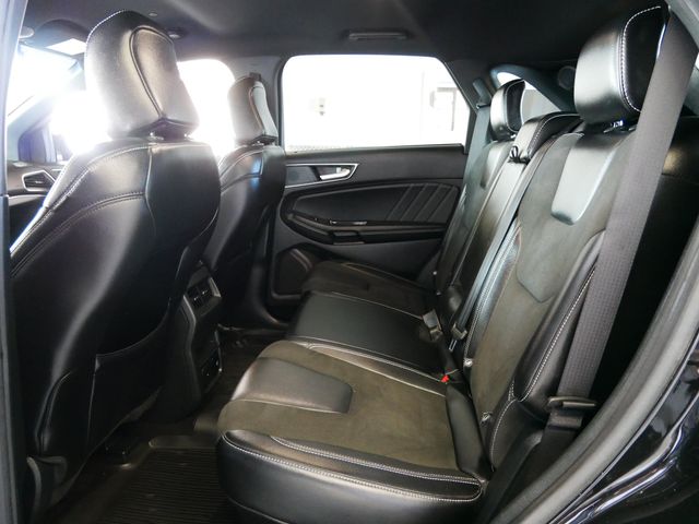 Thumbnail: 2020 Ford Edge - 8