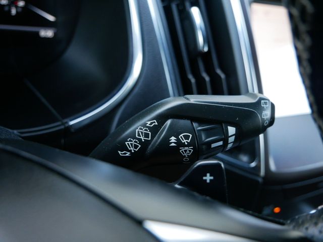 Thumbnail: 2020 Ford Edge - 26