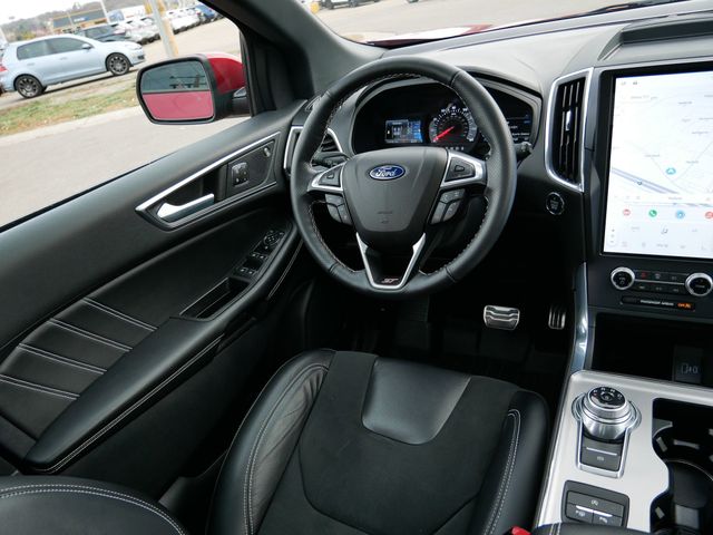 Thumbnail: 2022 Ford Edge - 2