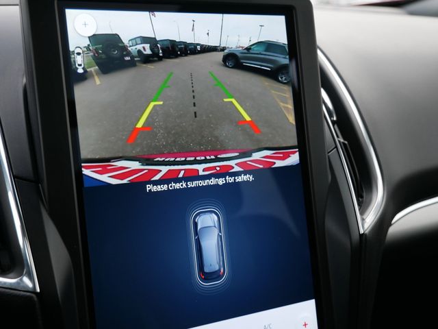 Thumbnail: 2022 Ford Edge - 27