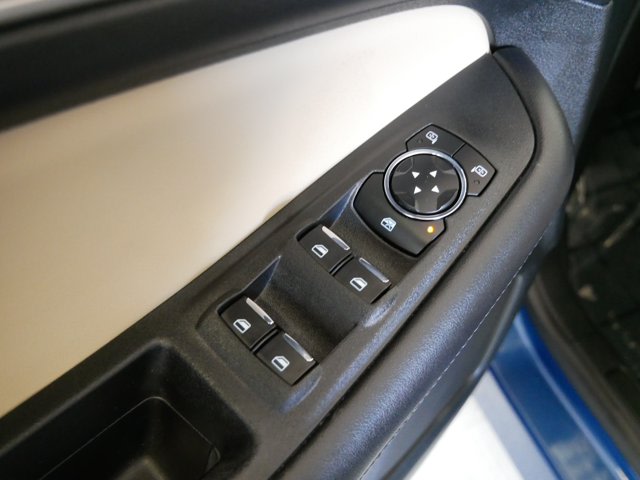 Thumbnail: 2023 Ford Edge - 16