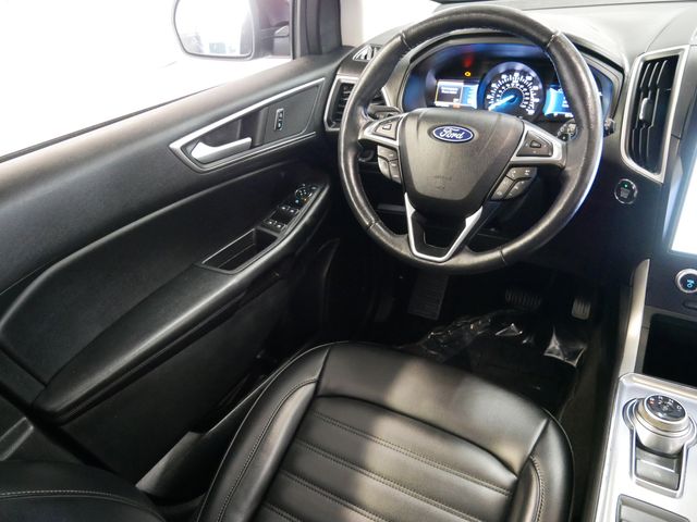 Thumbnail: 2022 Ford Edge - 2