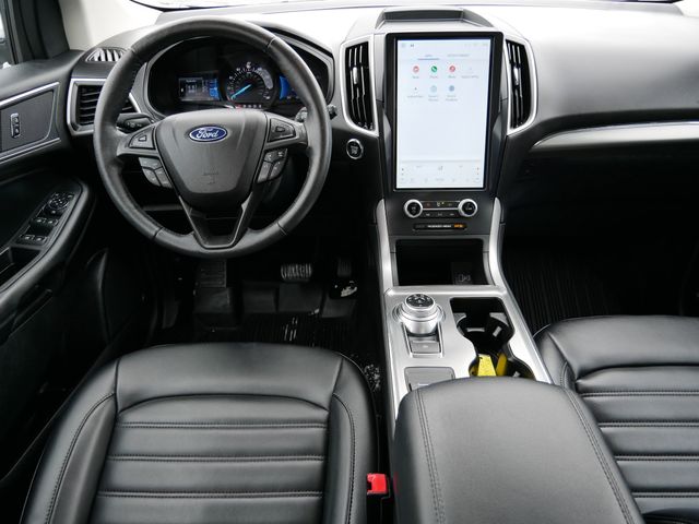 Thumbnail: 2022 Ford Edge - 8