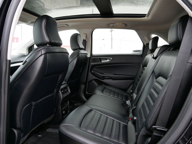 Thumbnail: 2022 Ford Edge - 10