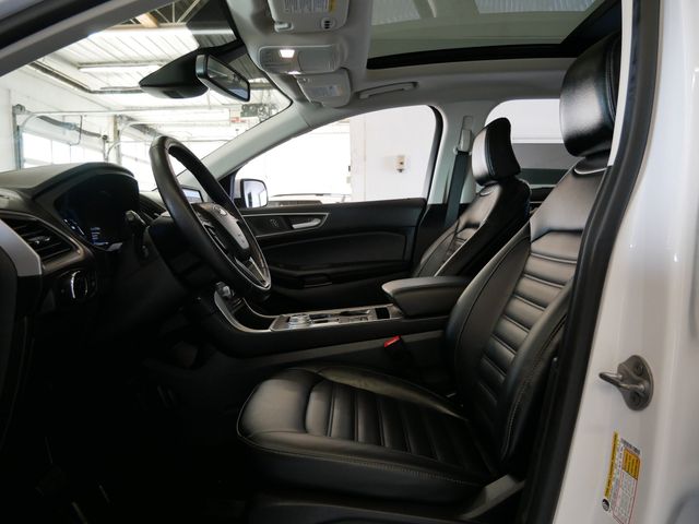 Thumbnail: 2023 Ford Edge - 8