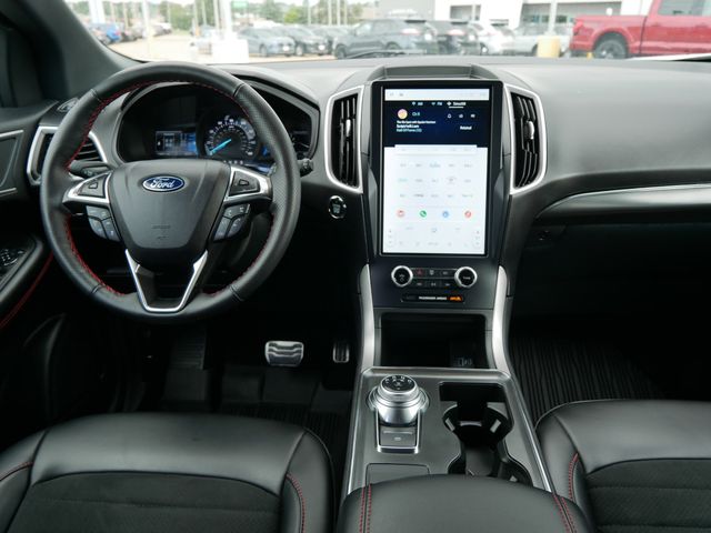 Thumbnail: 2024 Ford Edge - 8